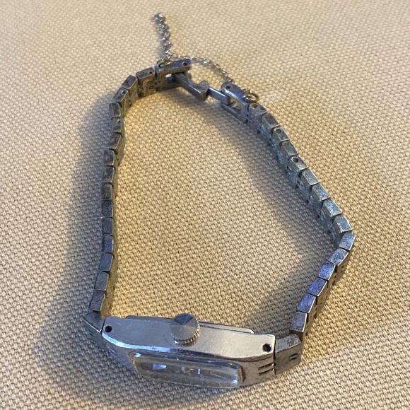 Vintage Seiko Watch Women Silver Tone Rectangle Case Blue Dial Manual Wind 6.25" - Picture 6 of 10